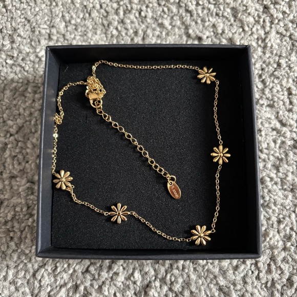 Flower Power 18K Gold Necklace - Picture 1 of 4